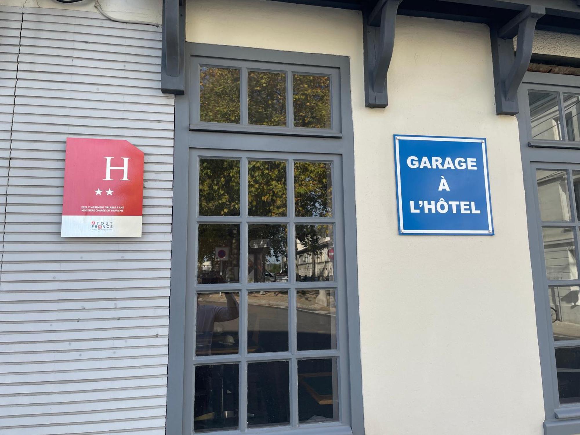 Contact Hotel De France Saintes Εξωτερικό φωτογραφία