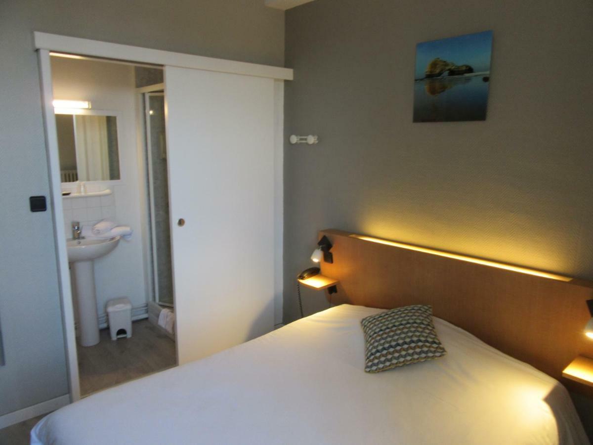 Contact Hotel De France Saintes Εξωτερικό φωτογραφία